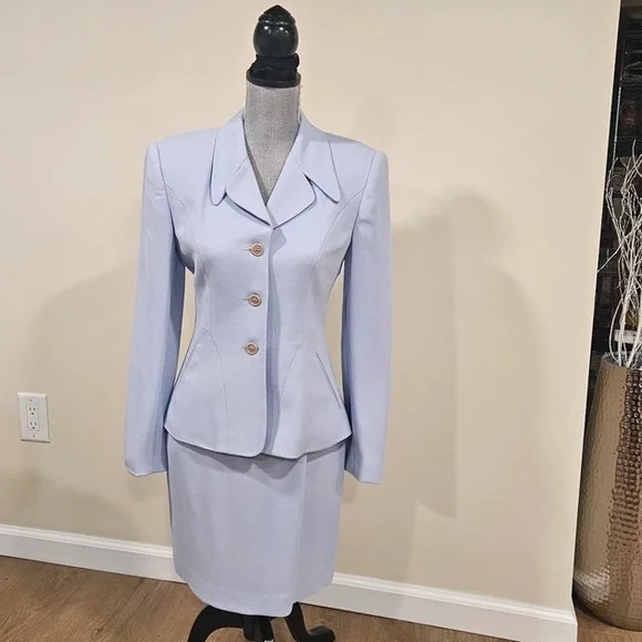 Vintage Elegant Lavender Skirt Suit - Picture 1 of 8